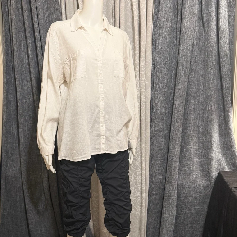 The North Face Women's Aphrodite 2.0 Capri Pants Black. Size Small - Picture 2 of 8